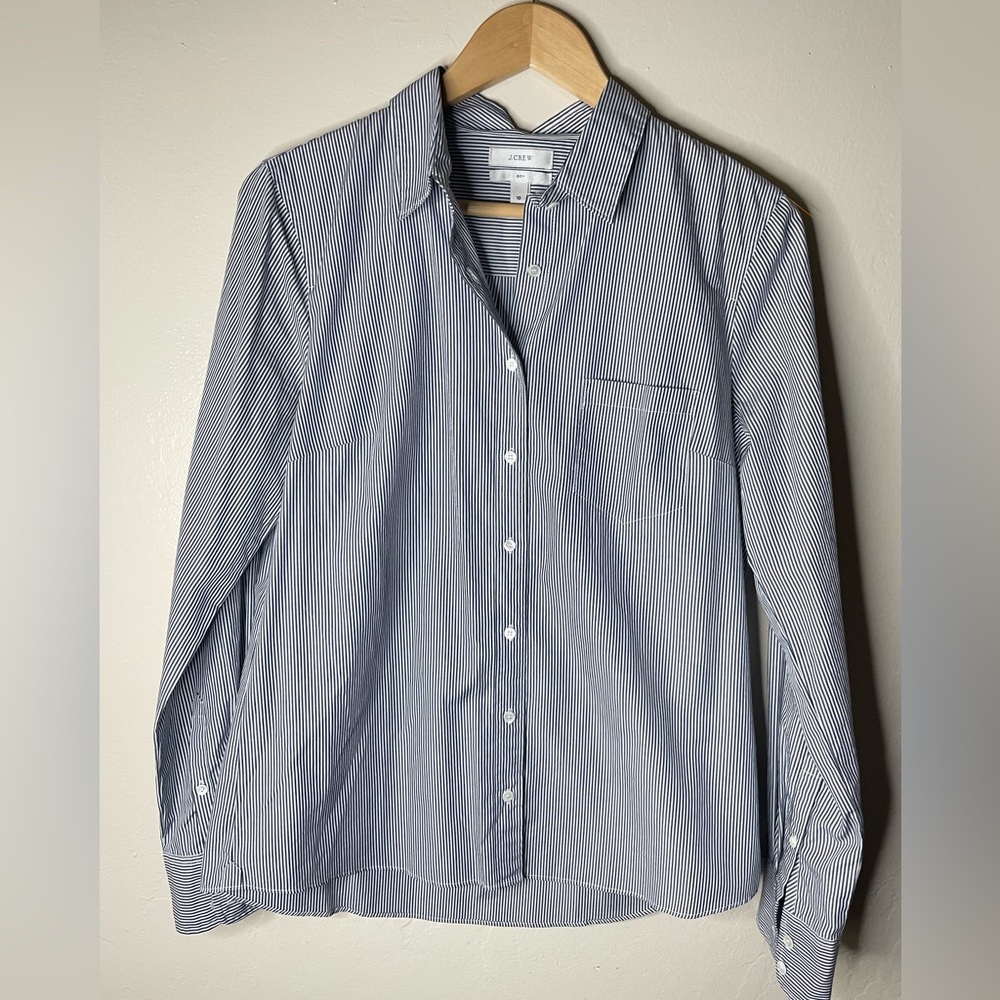 J.Crew women gray striped long sleeve button down shirt